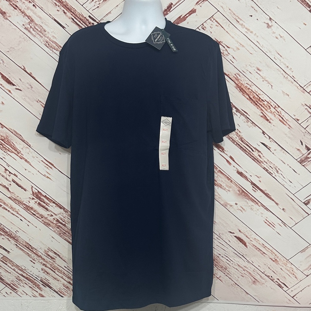 NWT St. John's Bay Navy Short Sleeve Tee